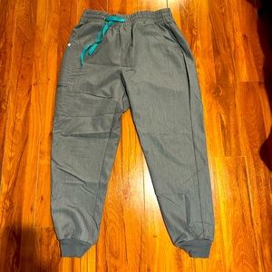 FIGS Gray Joggers Medium Petite